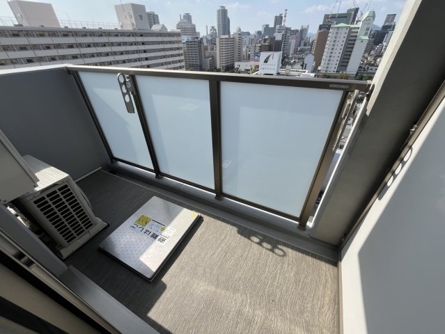 バルコニー　同物件別部屋写真