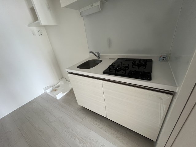 キッチン　同物件別部屋写真