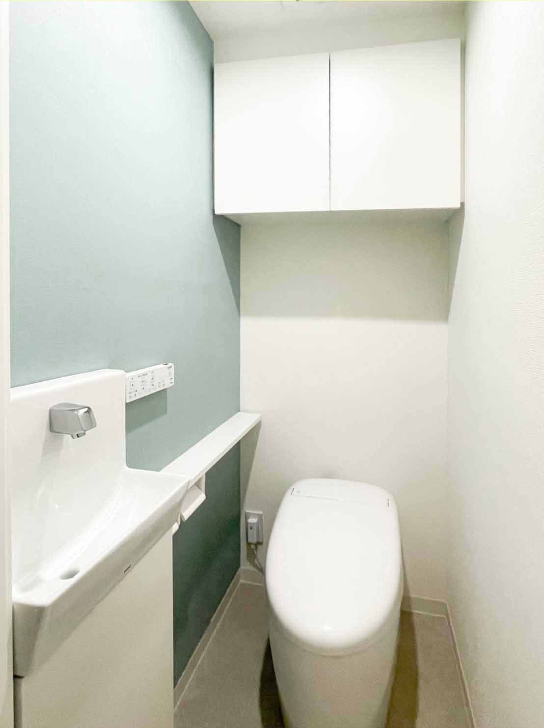 トイレ　※同タイプの別のお部屋の写真です。