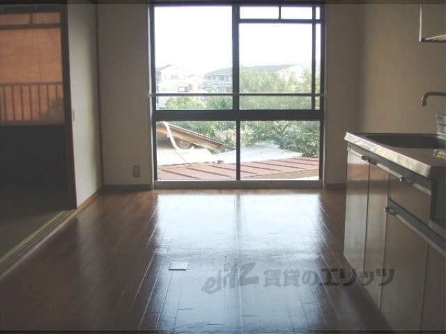 居室・リビング　リビング