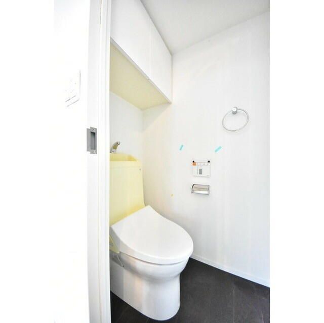 トイレ　清潔感のあるトイレです