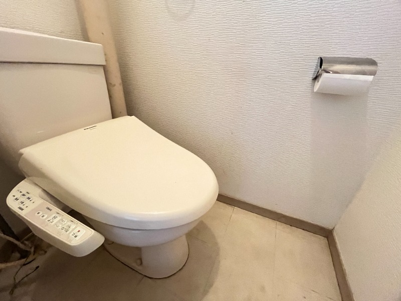 トイレ　別号室