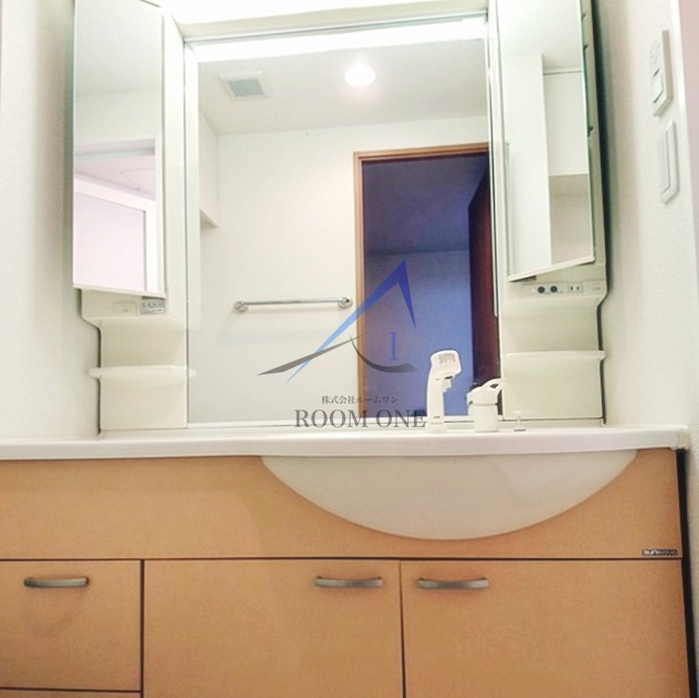 洗面設備　洗面台です。