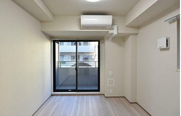 その他部屋・スペース　リビングを別角度から