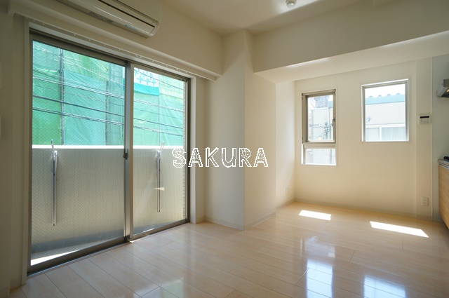 居室・リビング　使いやすい形の為、レイアウトを楽しめます♪