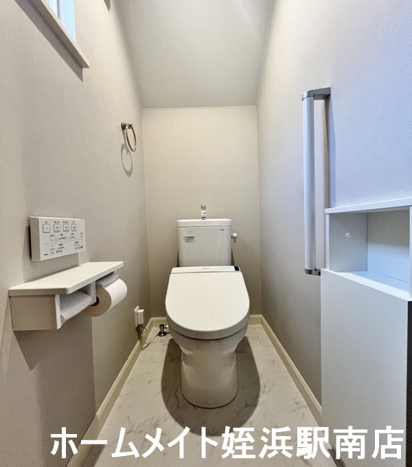 トイレ　★温水洗浄便座付きのトイレ★