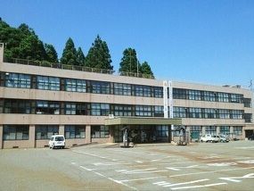 役所　長岡市与板支所（役所）まで1110m