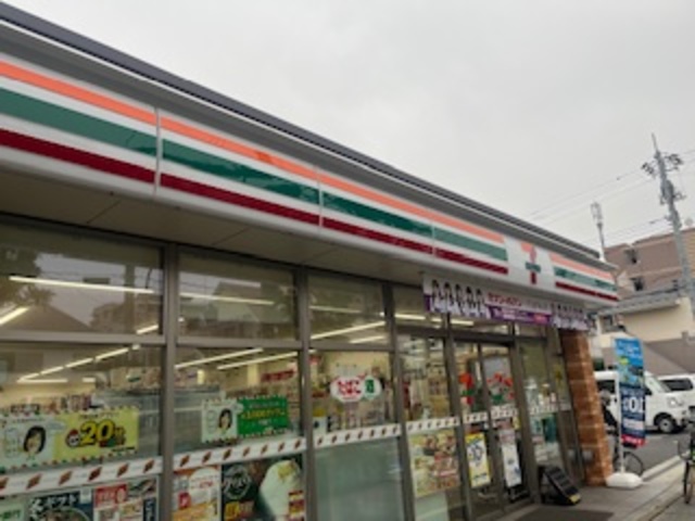 コンビニ　セブンイレブン市川塩焼店（コンビニ）まで212m