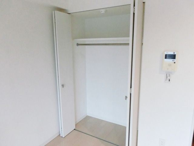 収納　★奥行きのある収納スペースです★