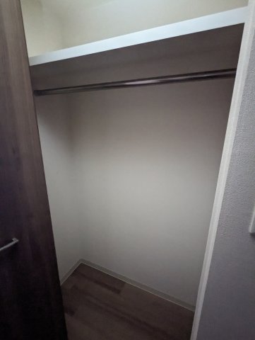 収納　※写真は同じマンションの違う部屋のものになります。