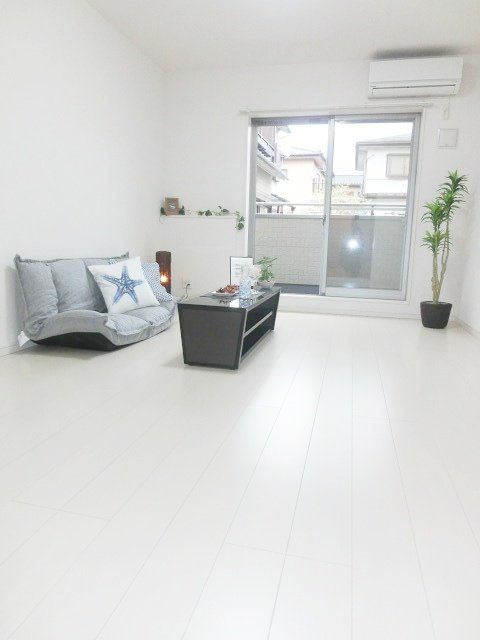 その他部屋・スペース　綺麗なホワイトフローリングです