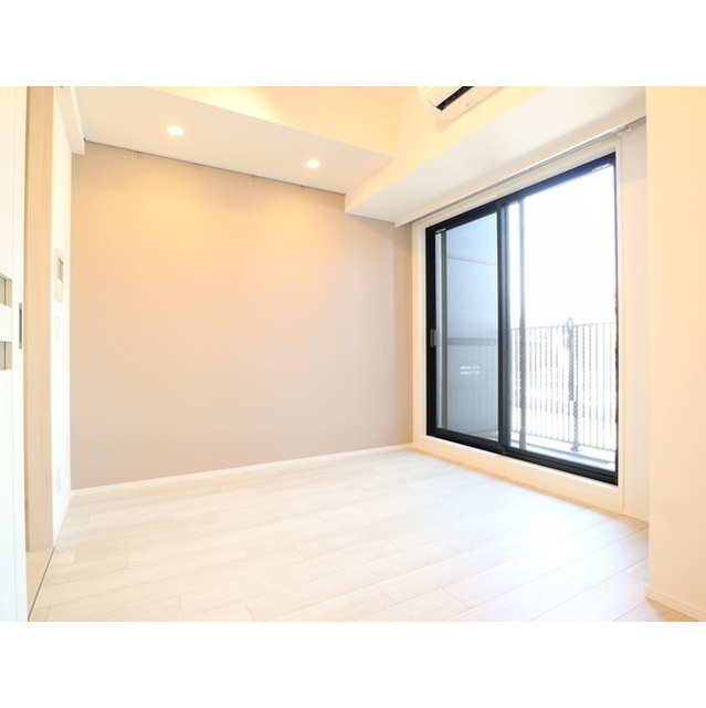 居室・リビング　写真は同タイプ住居です。