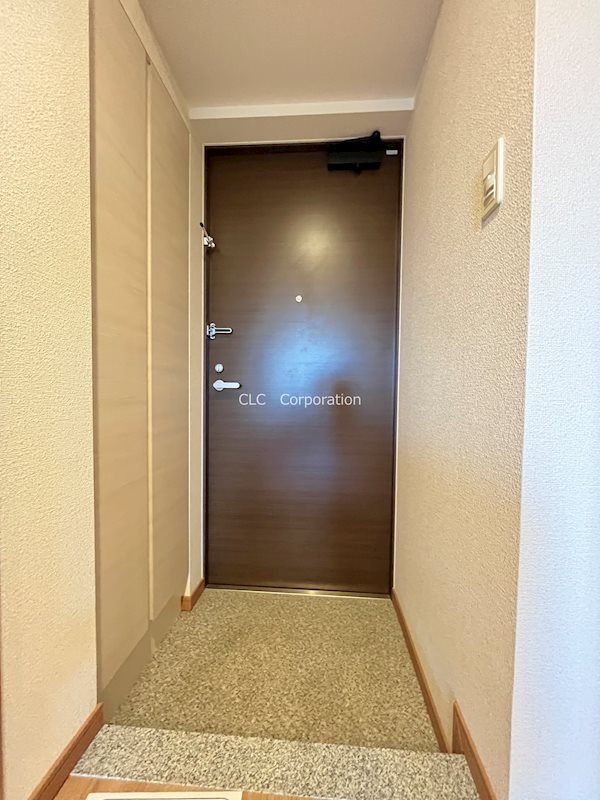 玄関　※参考写真