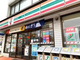 コンビニ　セブンイレブン南本宿店（コンビニ）まで401m