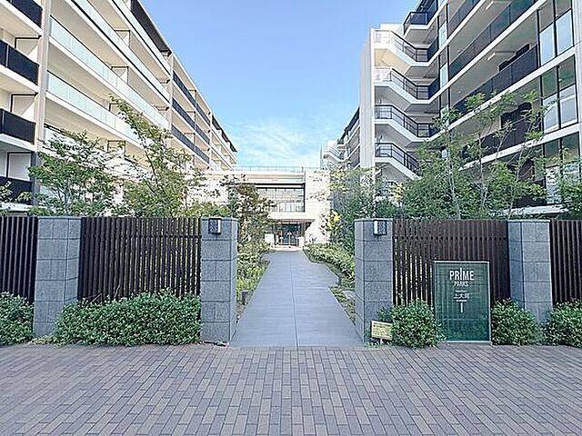 エントランス　分譲タイプです