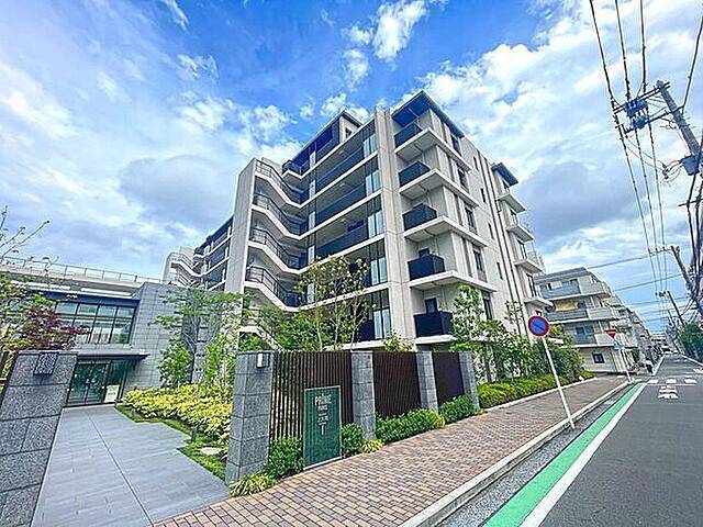 建物外観　オートロック付きです