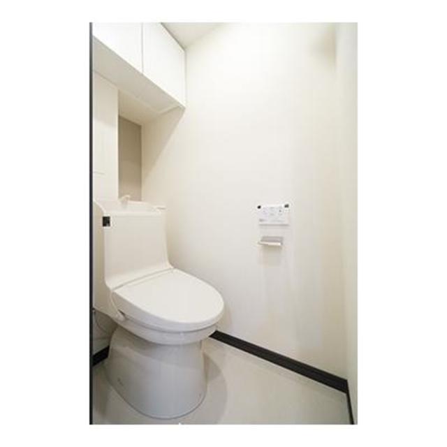トイレ　※写真は同タイプ住戸です。