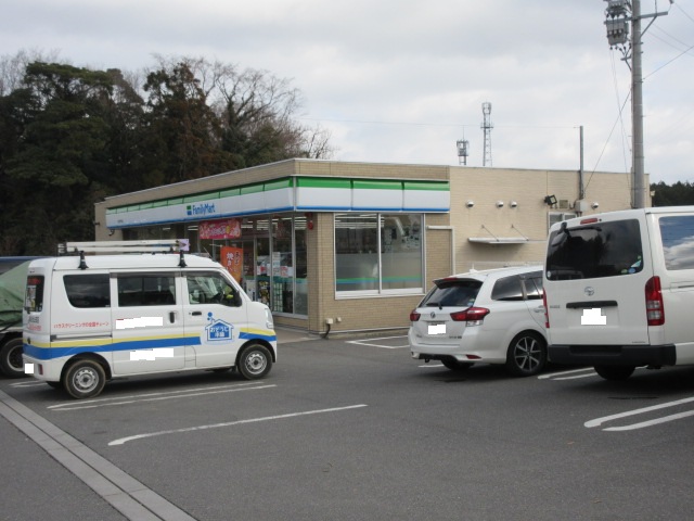 コンビニ　ファミリーマート大安町門前店（コンビニ）まで1101m