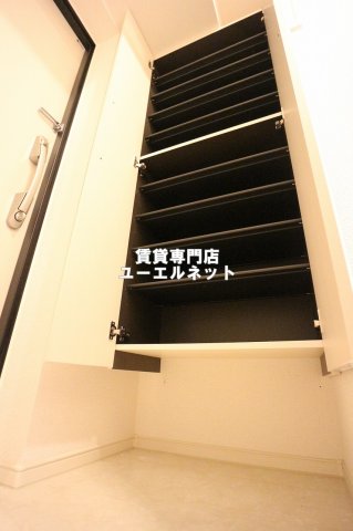 その他設備　収納力たっぷりのシューズボックスで玄関すっきり！
