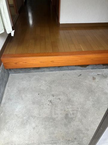 楽音寺平屋の玄関写真