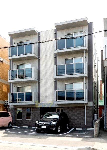 建物外観　インターネットが無料で利用可能なマンションです♪