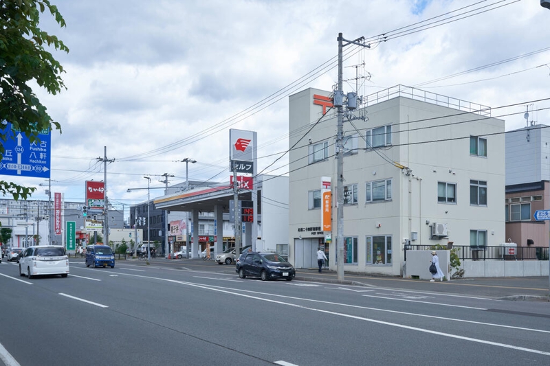 郵便局　札幌二十四軒南郵便局（郵便局）まで749m