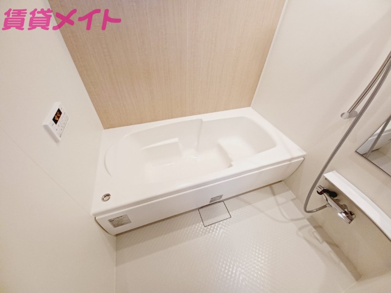 バス・シャワールーム　同型反転タイプ画像