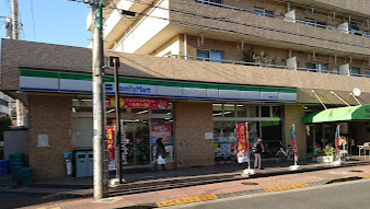 コンビニ　ファミリーマート 練馬氷川台店（コンビニ）まで802m