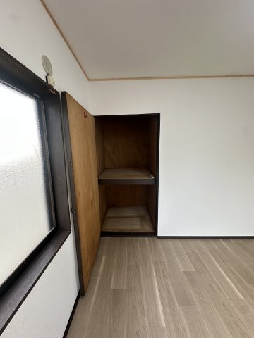 深草フケノ内町貸家の内装写真