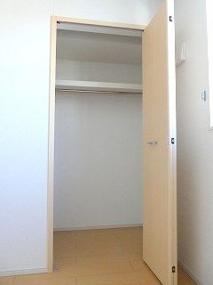 収納　写真は202号室です（参考）