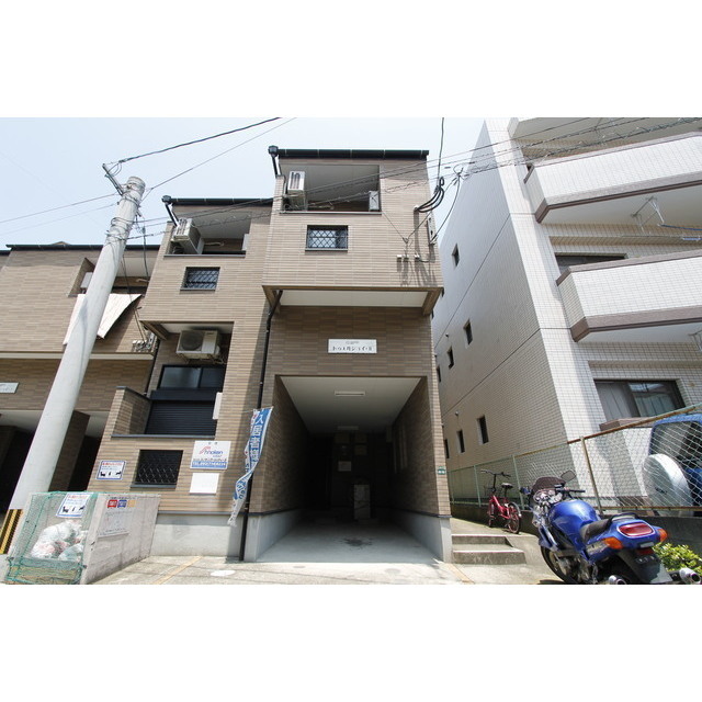 建物外観　外観は落ち着いています