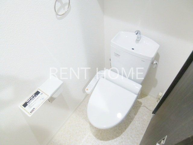 トイレ　ウォシュレット付き