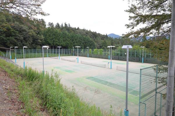 その他　大月市営総合グラウンドテニス場（その他）まで240m