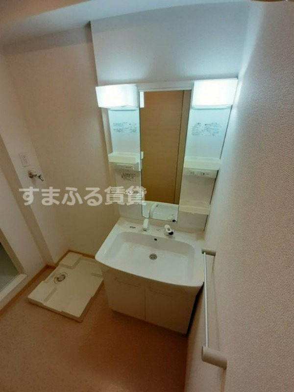 洗面設備　同仕様