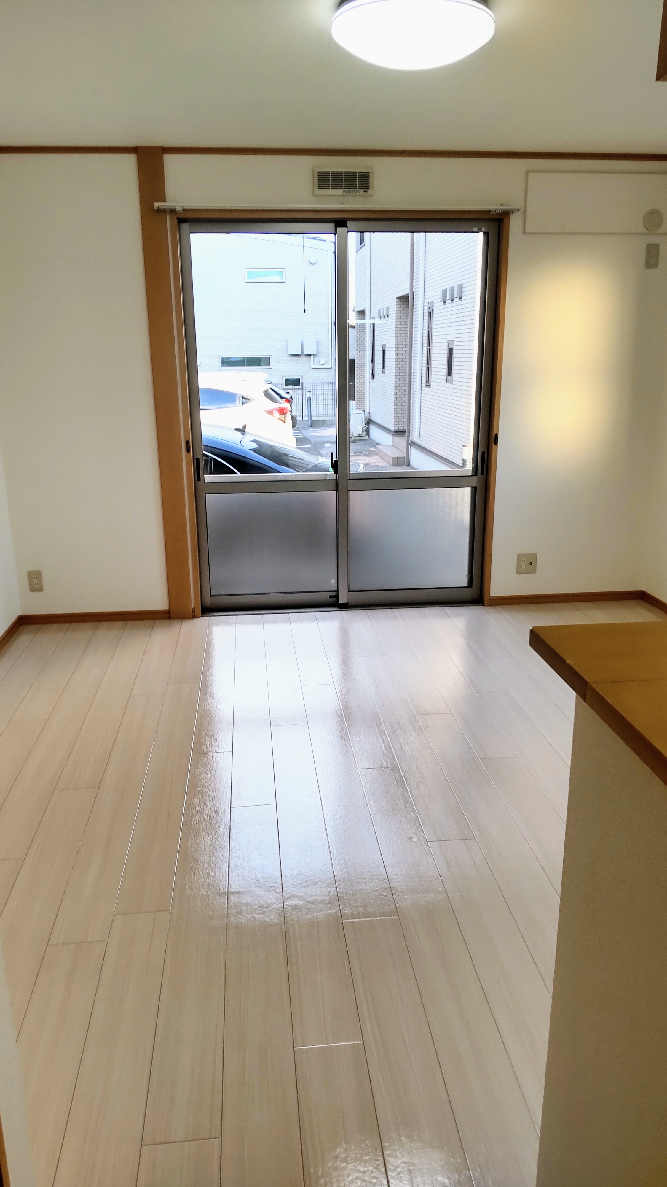 アルターナ英賀保の居間写真