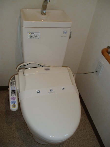 トイレ　ウォシュレット