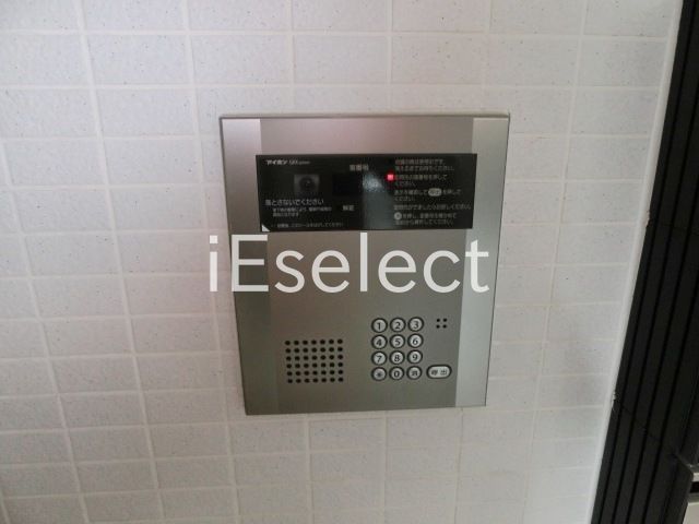 セキュリティ　オートロック付きのマンションです。