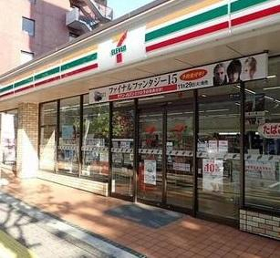 コンビニ　セブンイレブン 港区広尾駅北店（コンビニ）まで113m
