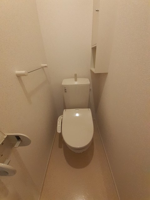 ラパンイーストのトイレ写真