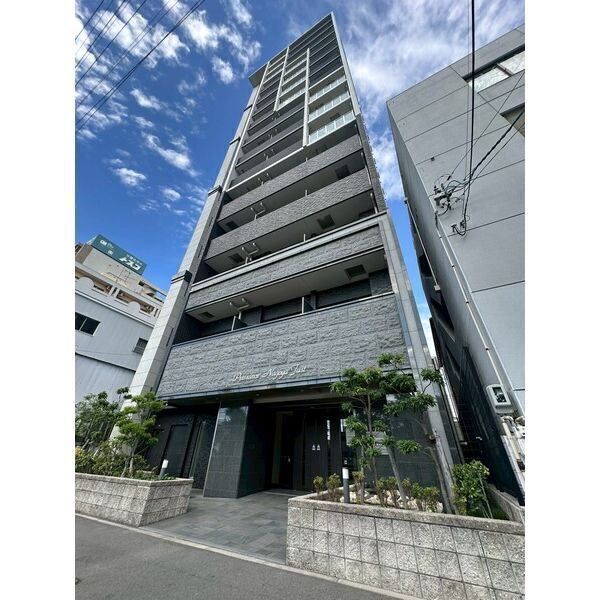 プレサンスNAGOYAファストの外観写真