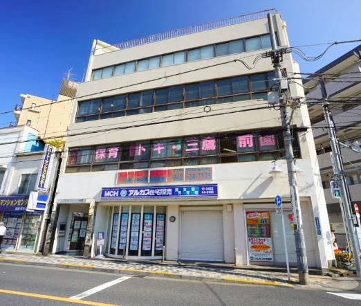 幼稚園・保育園　保育園トキ三鷹駅前園（幼稚園・保育園）まで198m
