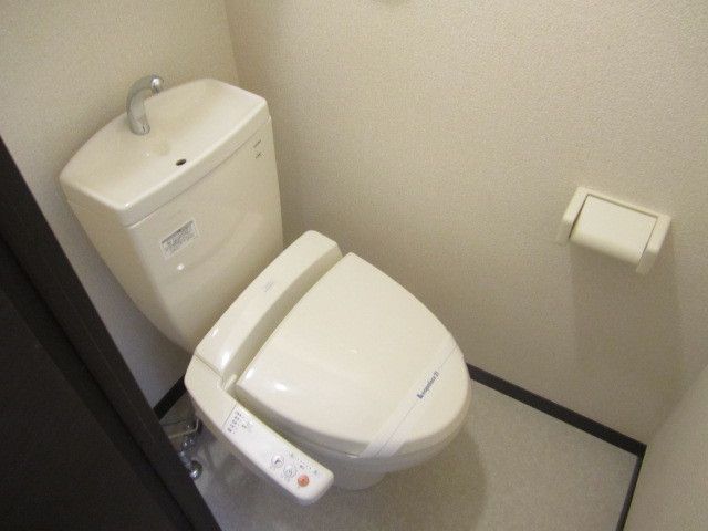 トイレ　♪うれしいウォシュレット♪
