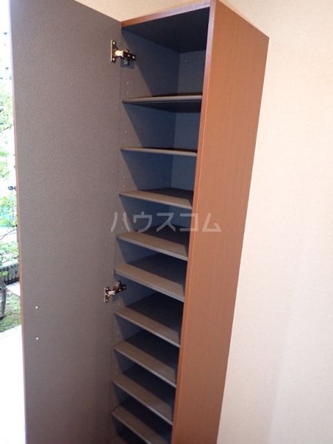 冨士フラッツの玄関写真