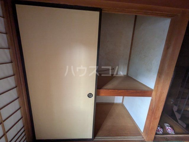 吉原町貸戸建の内装写真
