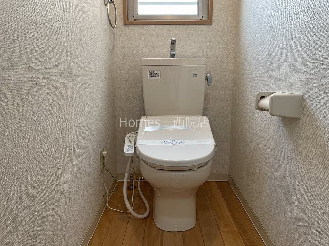 トイレ　別タイプ・別号室のお写真でございます