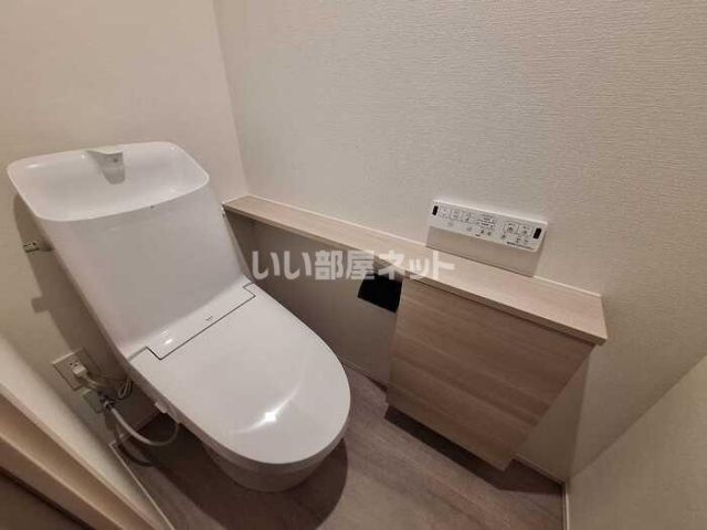TORISIA向中野2丁目のトイレ写真