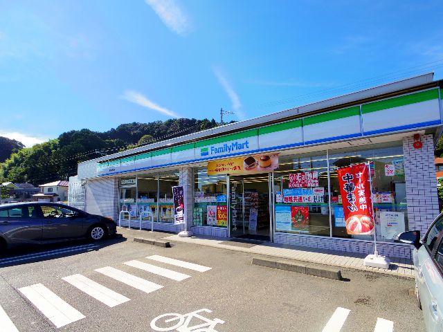 コンビニ　ファミリーマート 静岡向敷地店（コンビニ）まで448m
