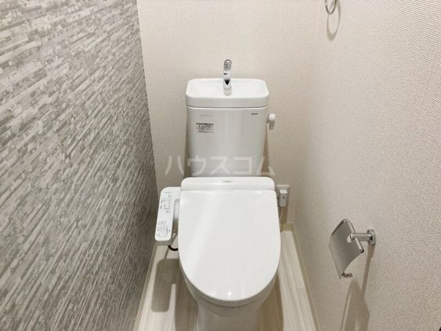 フジパレス吹田中の島公園III番館のトイレ写真