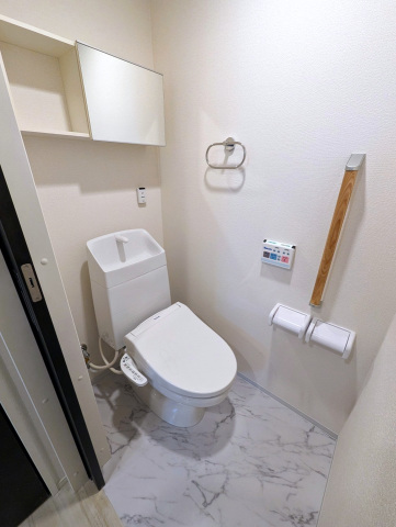 地下鉄谷町線 喜連瓜破駅 徒歩4分 3階建 築3年のトイレ写真