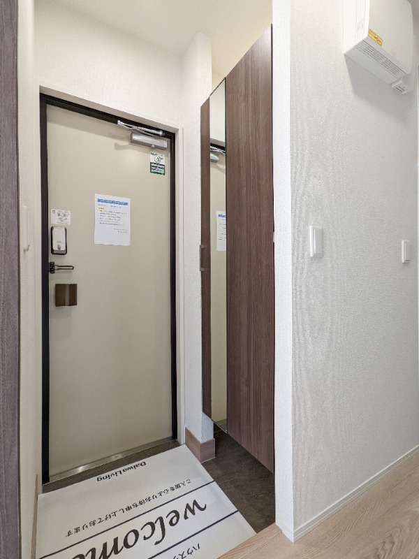 玄関　図面と現状に相違がある場合には現状を優先